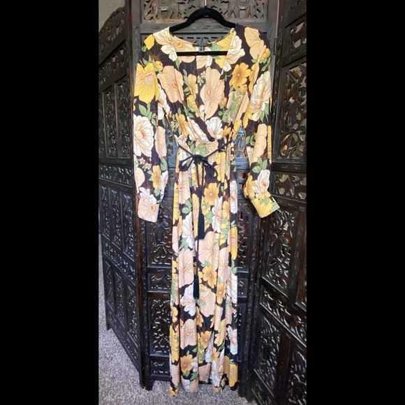 Maxi Dress - Picture 1 of 7